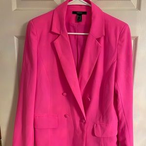 Forever21 pink neon blazer Size M its so beautiful 😍wore it once.Measures in cm